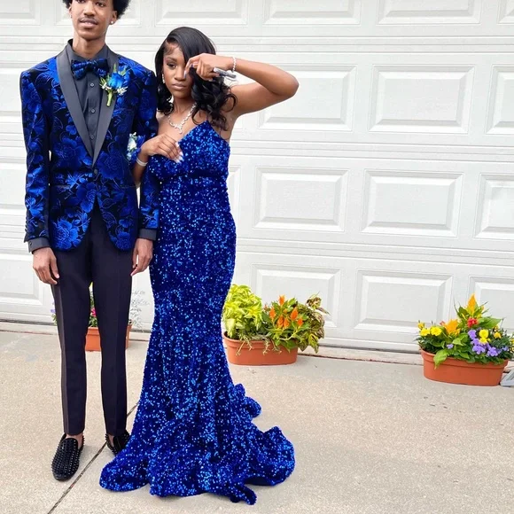 blue prom dress couple Couple Blue And Yellow Prom Dresses Prom Couple Blue And Yellow Prom Dress V Neck Yellow